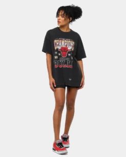 Mitchell & Ness Chicago Bulls Vintage Champ Tee Black -Culture Kings Shop 02018142 YB001 womens 0025