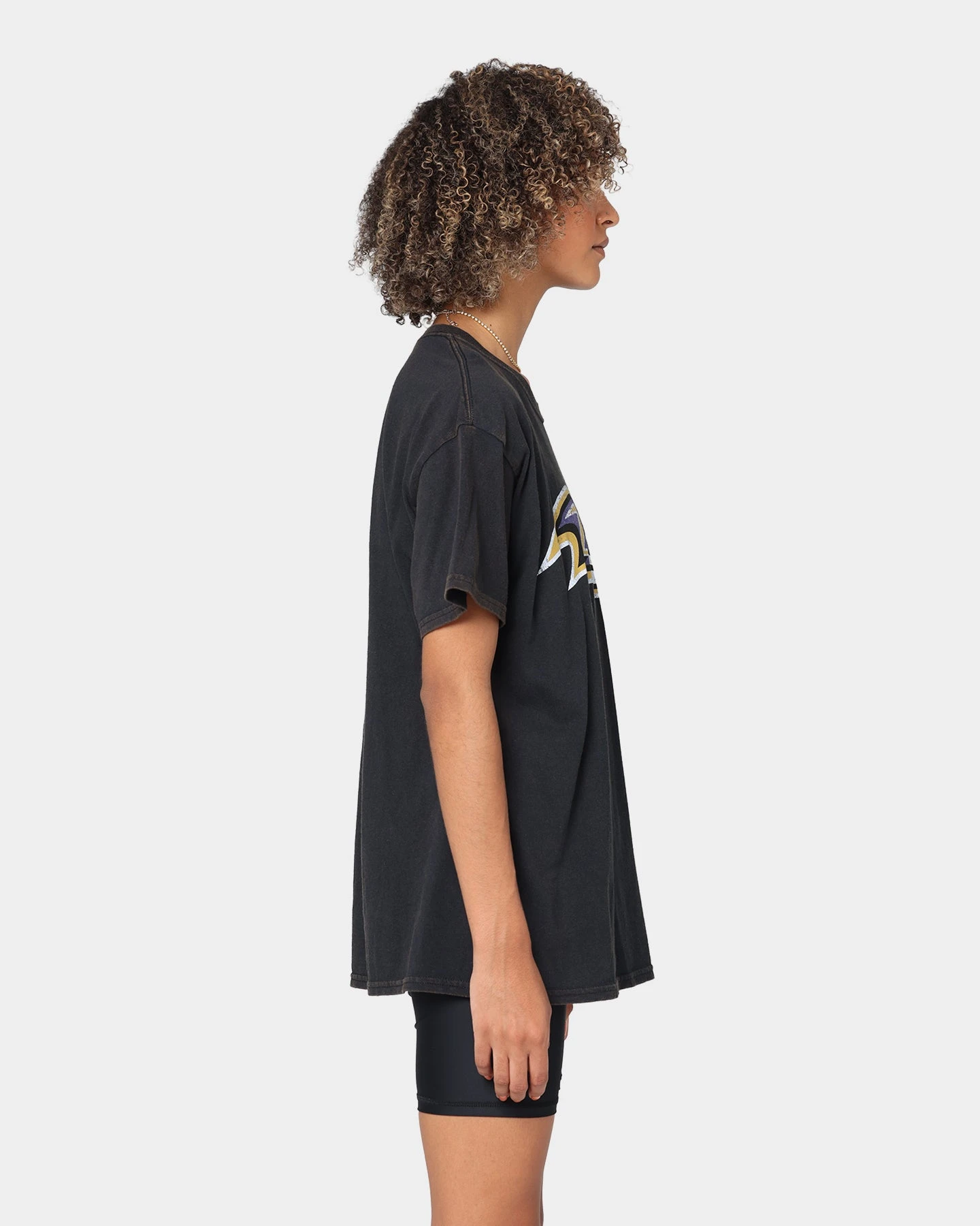 Mitchell & Ness Baltimore Ravens Oversized Logo Short Sleeve Vintage T-Shirt Vintage Black 7 Mitchell & Ness Baltimore Ravens Oversized Logo Short Sleeve Vintage T-Shirt Vintage Black - Image 5