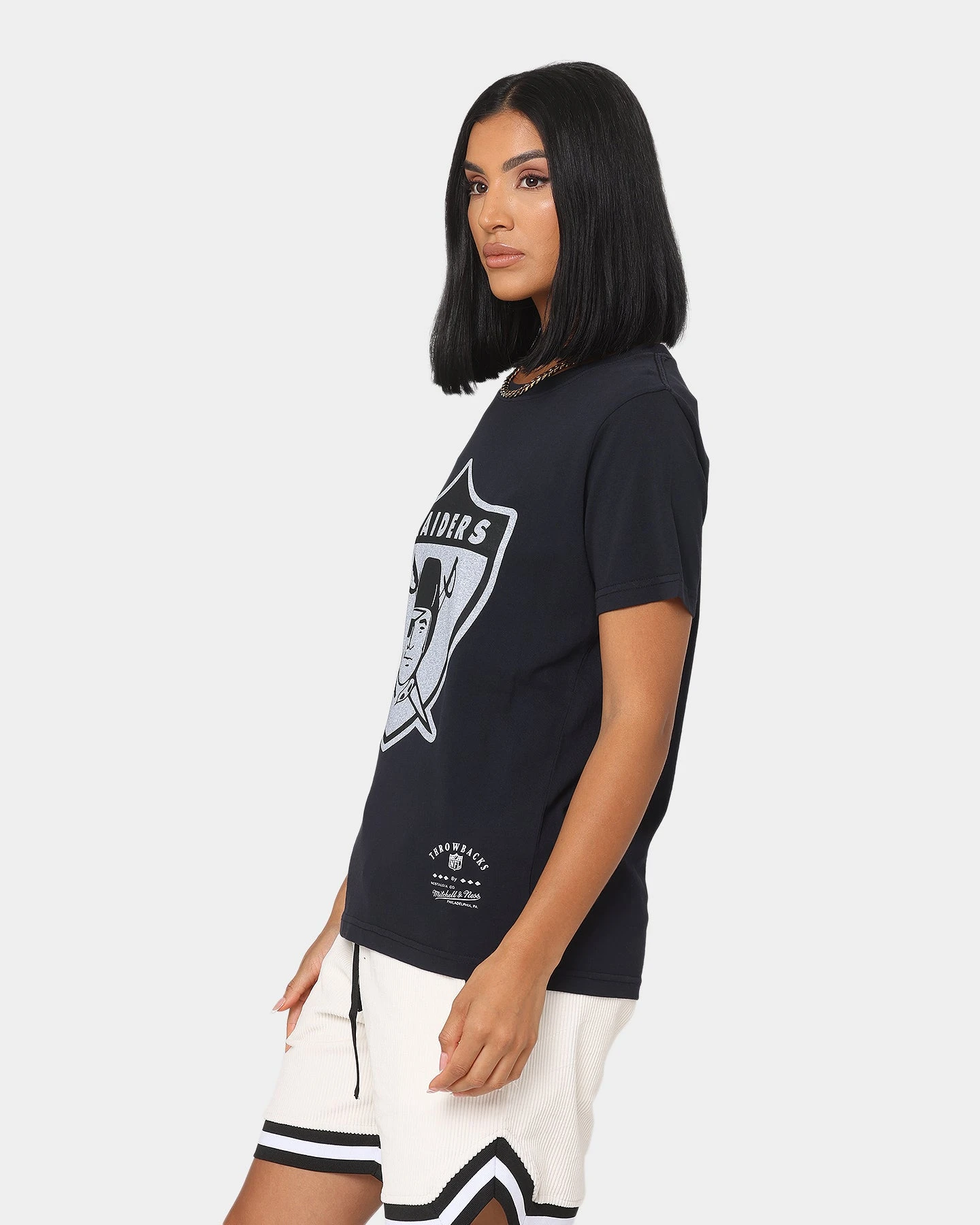 Mitchell & Ness Women's Las Vegas Raiders Vintage NFL Big Logo T-Shirt Faded Black 8 Mitchell & Ness Women's Las Vegas Raiders Vintage NFL Big Logo T-Shirt Faded Black - Image 6