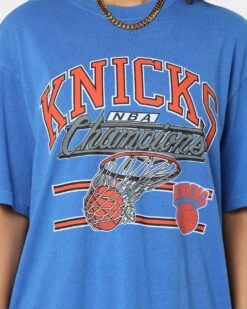 Mitchell & Ness New York Knicks Hoops Vintage T-Shirt Faded Blue -Culture Kings Shop 02036535 YF436 womens 0030