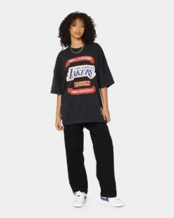 Mitchell & Ness Los Angeles Lakers 3-Peat T-Shirt Black -Culture Kings Shop 02038000 YB001 womens 0030