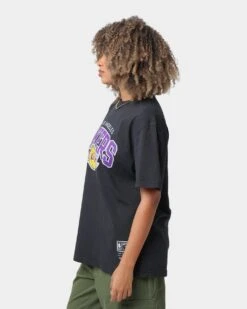 Mitchell & Ness Los Angeles Lakers Vintage Arch Short Sleeve T-Shirt Black -Culture Kings Shop 02039351 YB001 womens 0060