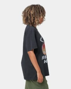 Mitchell & Ness Miami Heat Oversized Logo Short Sleeve Vintage T-Shirt Vintage Black -Culture Kings Shop 02039354 YV009 womens 0050