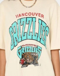 Mitchell & Ness Vancouver Grizzlies XL Arch Vintage T-Shirt Sand -Culture Kings Shop 02039549 YS214 womens 0030