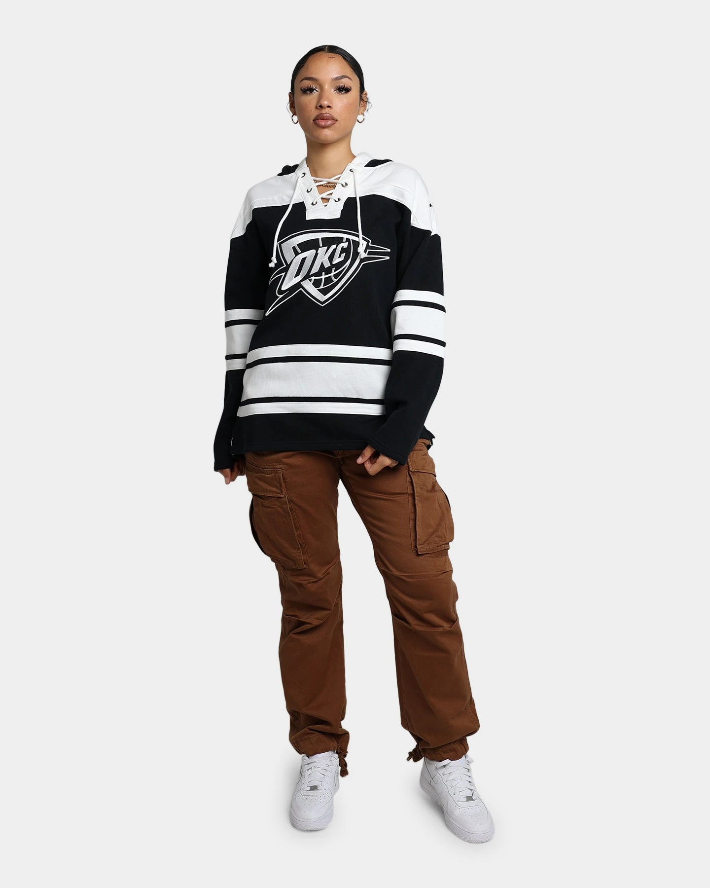 '47 BRAND 47 Brand Oklahoma City Thunder Superior Lacer Hoodie Jet Black 4 '47 BRAND 47 Brand Oklahoma City Thunder Superior Lacer Hoodie Jet Black - Image 2