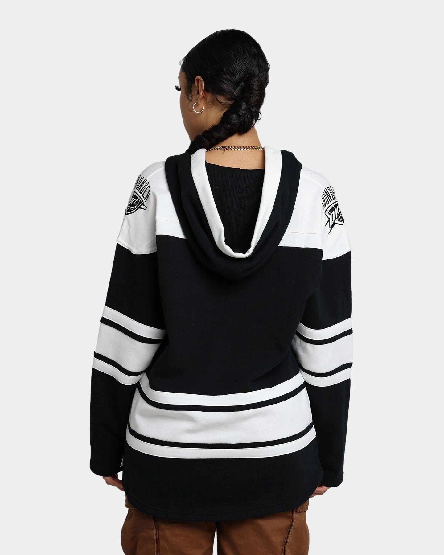 '47 BRAND 47 Brand Oklahoma City Thunder Superior Lacer Hoodie Jet Black 6 '47 BRAND 47 Brand Oklahoma City Thunder Superior Lacer Hoodie Jet Black - Image 4