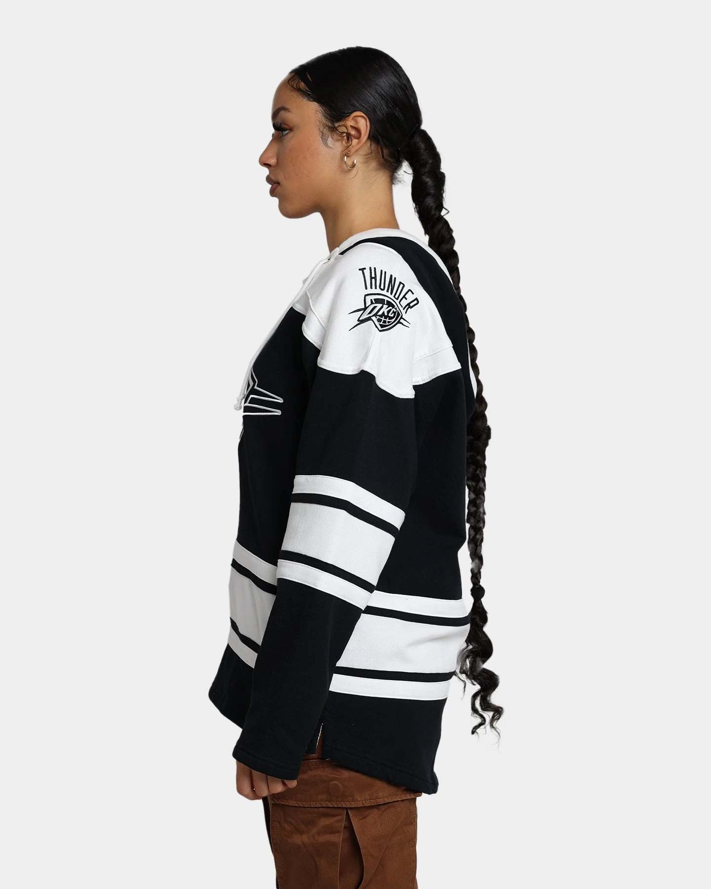 '47 BRAND 47 Brand Oklahoma City Thunder Superior Lacer Hoodie Jet Black 8 '47 BRAND 47 Brand Oklahoma City Thunder Superior Lacer Hoodie Jet Black - Image 6