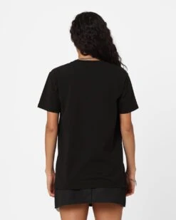 New Era Women's Chicago Bulls Logo Select T-Shirt Black -Culture Kings Shop 02043997 YB001 womens 0030