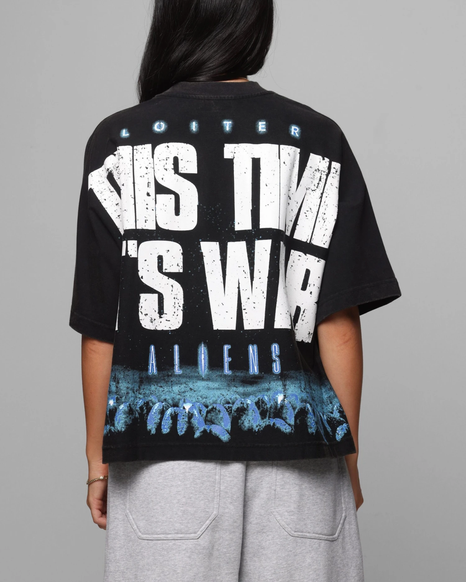 Loiter Alien It's War Boxy T-Shirt Washed Black 4 Loiter Alien It's War Boxy T-Shirt Washed Black - Image 2