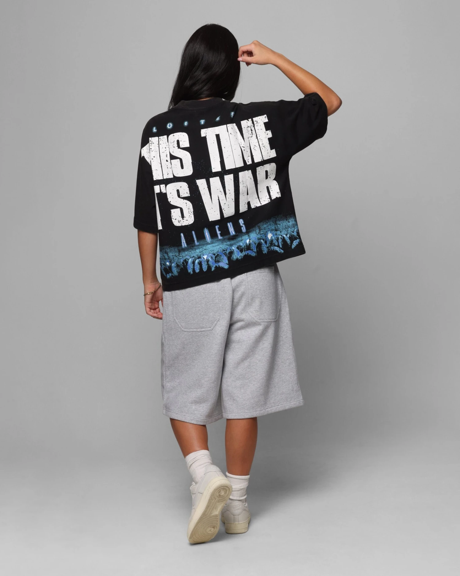 Loiter Alien It's War Boxy T-Shirt Washed Black 6 Loiter Alien It's War Boxy T-Shirt Washed Black - Image 4