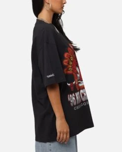 Mitchell & Ness Chicago Bulls '96 NBA Champs T-Shirt Faded Black 11 Mitchell & Ness Chicago Bulls '96 NBA Champs T-Shirt Faded Black -Culture Kings Shop 02052730 YB554 womens 00040