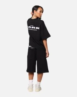 Loiter Dark Performance T-Shirt Black -Culture Kings Shop 02053122 YB001 womens 00040