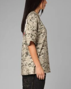 Loiter Bullrush Premium T-Shirt Digi Camo -Culture Kings Shop 02054248 YC069 womens 0050