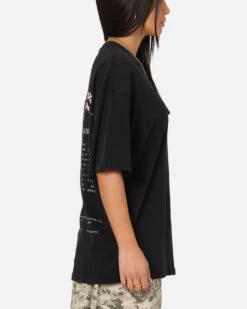 73 Studio X Gears Of War Lancer Vintage T-Shirt Black Acidwash 14 73 Studio X Gears Of War Lancer Vintage T-Shirt Black Acidwash -Culture Kings Shop 02054867 YB017 womens 0050